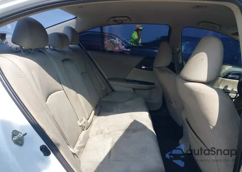 2016 Honda Accord Lx z USA, uszkodzony, nr VIN 1HGCR2F34GA117991